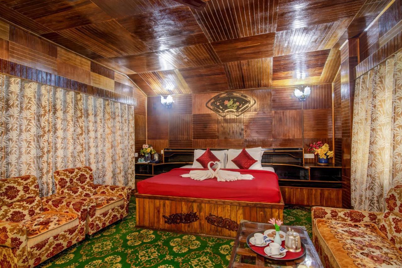 Montis Soyang Premium Heritage Hotel Gangtok Exterior foto
